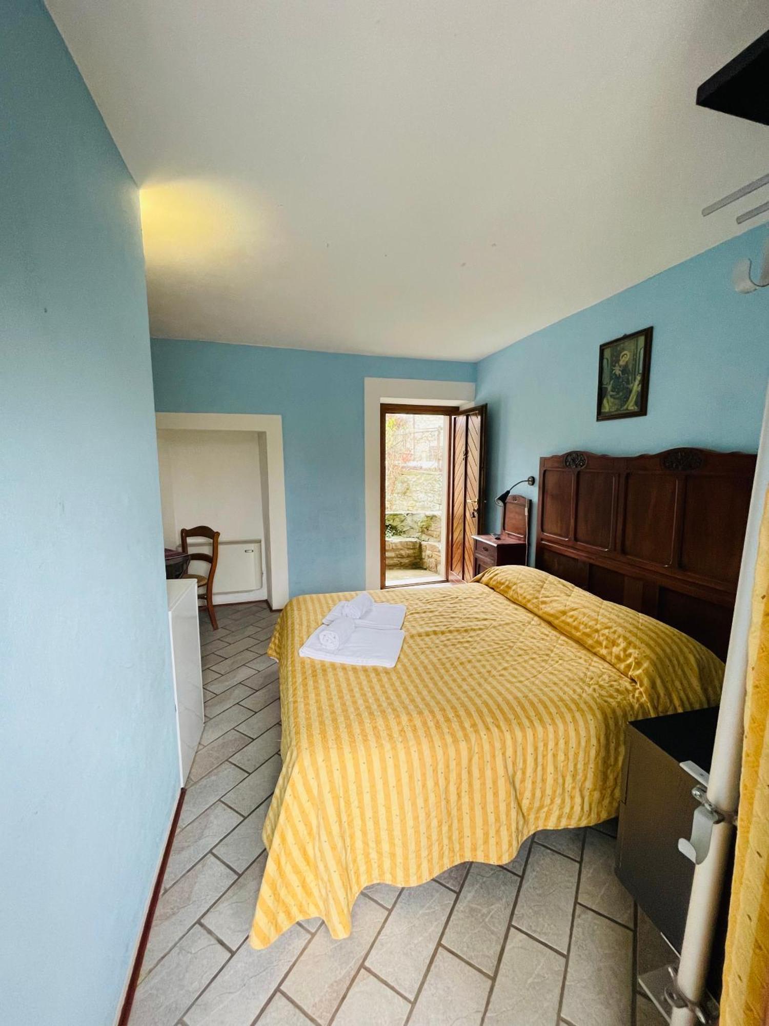 Agriturismo Gallo Cortemilia Buitenkant foto